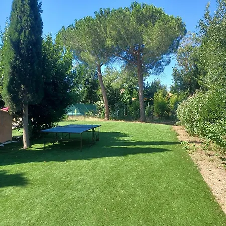 Magnifique Avec Piscine 10x5 M Sur 1800m2 De Terrain Avec Parking Privatif Cuisine Recente Equpee 3 Dont 2 Parental Au Rdc Avec Wc Separe Pas De Vis A Vis Terrain De Petanque Bbq Climatisation Jeux Enfants Βίλα