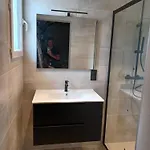 Villa Magnifique Avec Piscine 10x5 M Sur 1800m2 De Terrain Avec Parking Privatif Cuisine Recente Equpee 3 Dont 2 Parental Au Rdc Avec Wc Separe Pas De Vis A Vis Terrain De Petanque Bbq Climatisation Jeux Enfants